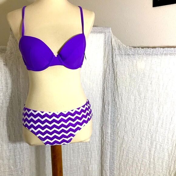 Old Navy NWT Two Piece Purple Bikini Size M - Picture 1 of 9